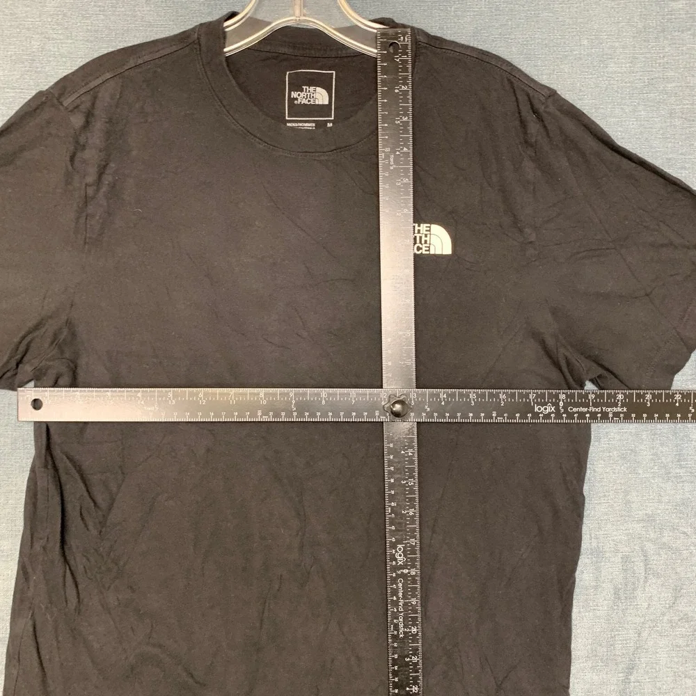 The North Face T Shirt Mens Medium Black Graphic Print Short Sleeve Pullover